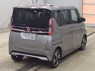 NISSAN ROOX 2023