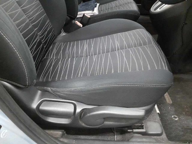 MAZDA DEMIO 2008