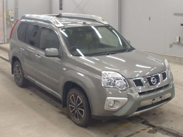 NISSAN X-TRAIL 2013