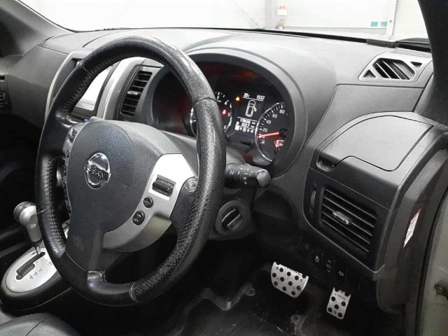 NISSAN X-TRAIL 2013