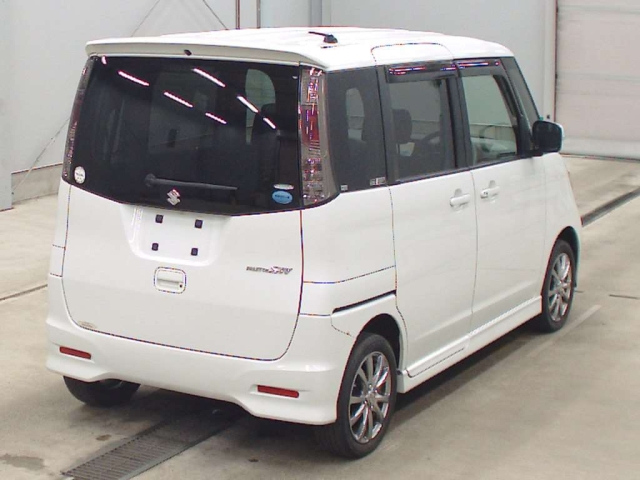 SUZUKI PALETTE 2012