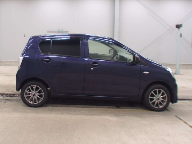 DAIHATSU MIRA E S 2016