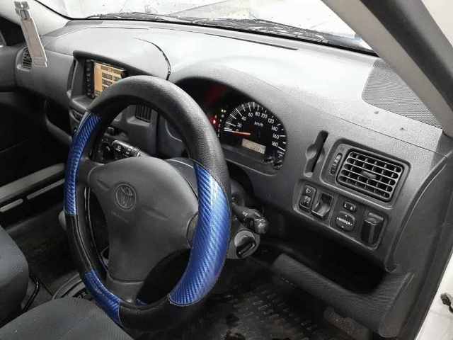 TOYOTA PROBOX 2012