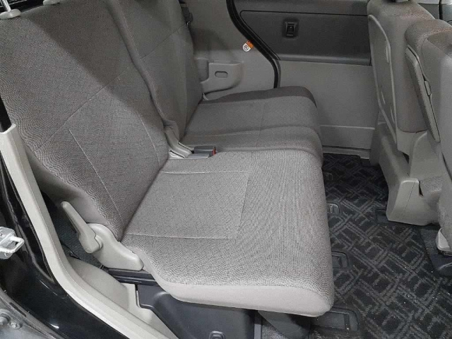 DAIHATSU TANTO 2011