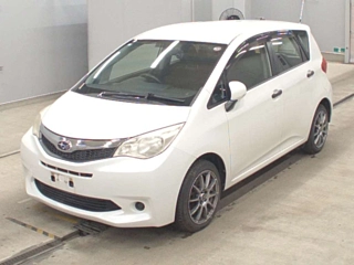 SUBARU TREZIA 2012