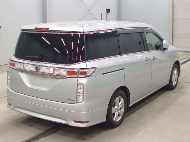 NISSAN ELGRAND 2012