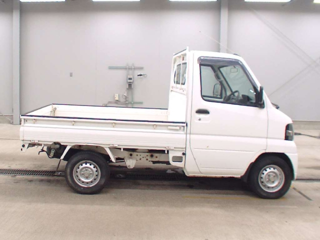 MITSUBISHI MINICAB TRUCK 2009