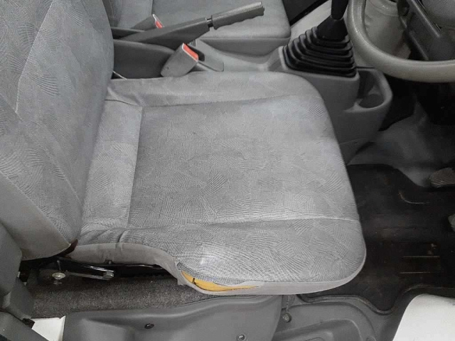 MITSUBISHI MINICAB TRUCK 2009