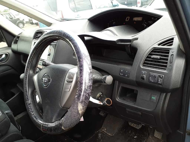 NISSAN SERENA 2014