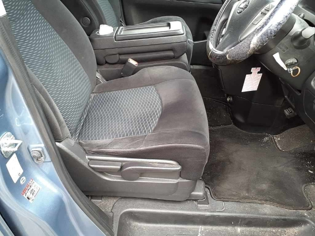NISSAN SERENA 2014