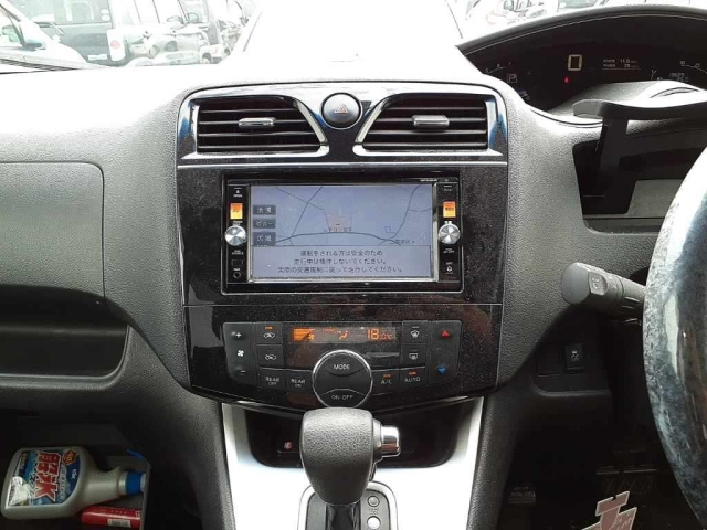 NISSAN SERENA 2014
