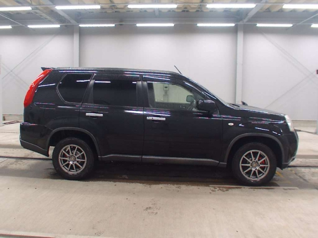 NISSAN X-TRAIL 2014
