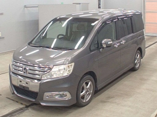 HONDA STEP WAGON 2013