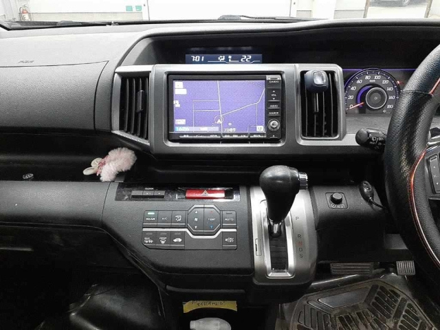 HONDA STEP WAGON 2013