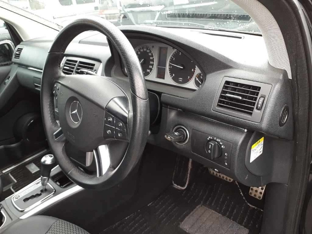 MERCEDES BENZ B CLASS 2010