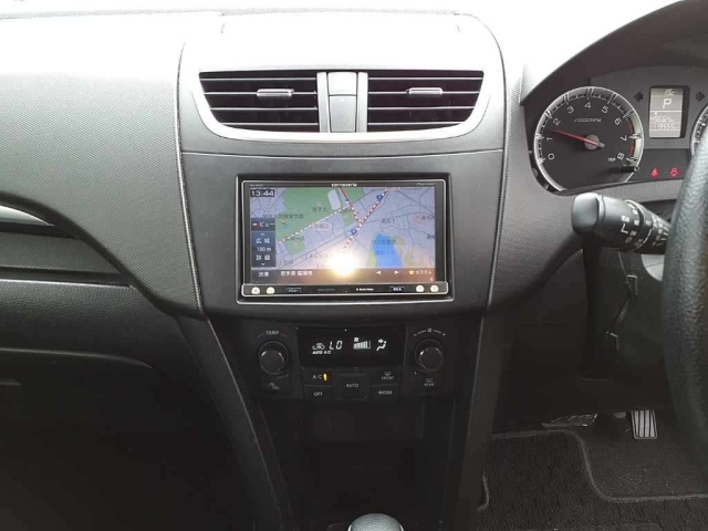 SUZUKI SWIFT 2013