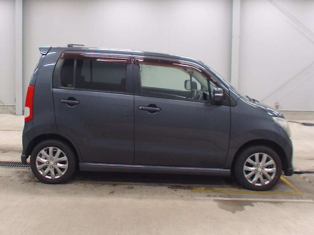 SUZUKI WAGON R 2012
