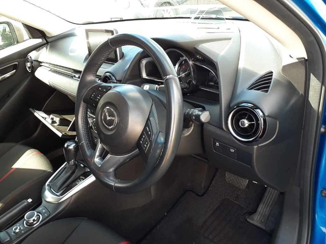 MAZDA DEMIO 2014