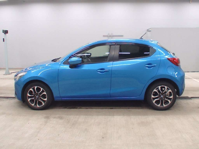 MAZDA DEMIO 2014