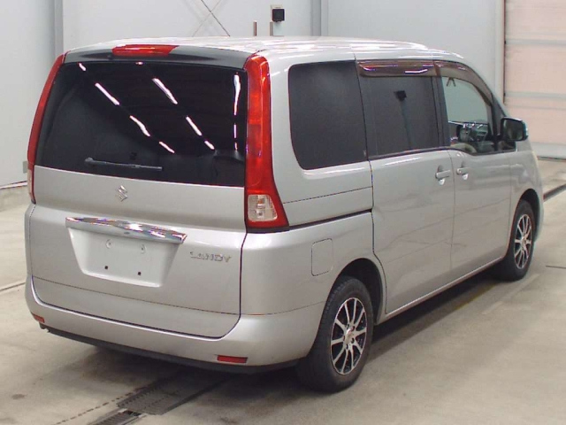 SUZUKI LANDY 2009