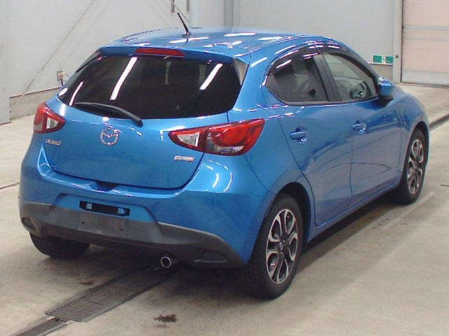 MAZDA DEMIO 2014