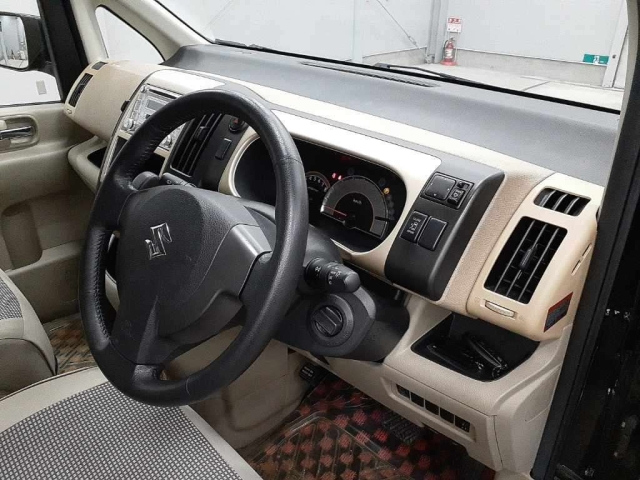 SUZUKI LANDY 2008