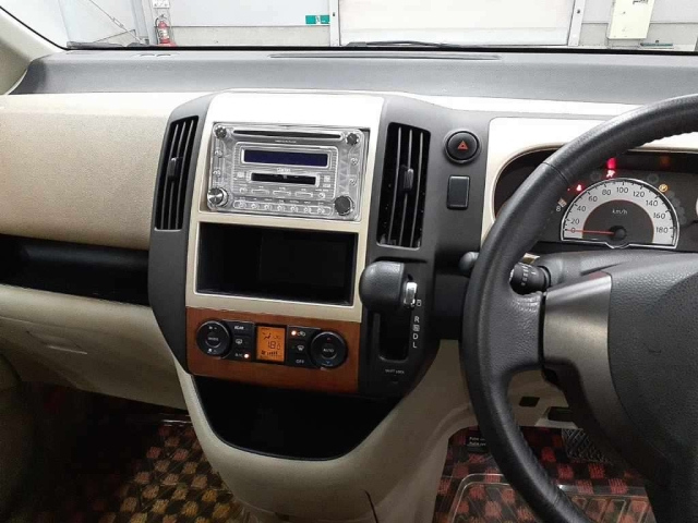 SUZUKI LANDY 2008