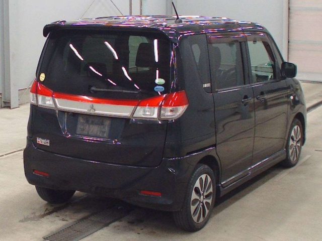 MITSUBISHI DELICA D2 2014