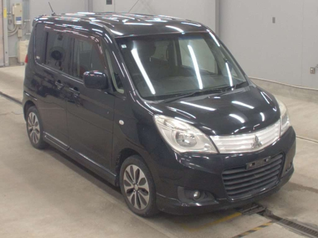 MITSUBISHI DELICA D2 2014