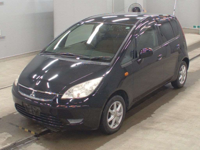MITSUBISHI COLT 2011