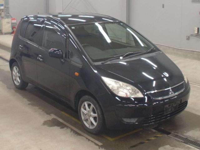 MITSUBISHI COLT 2011