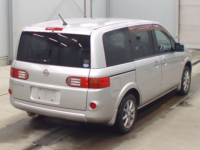 NISSAN LAFESTA 2011