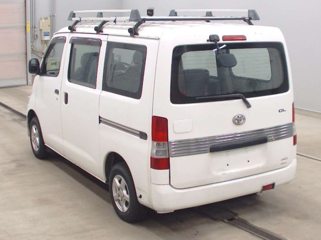 TOYOTA TOWN ACE VAN 2011