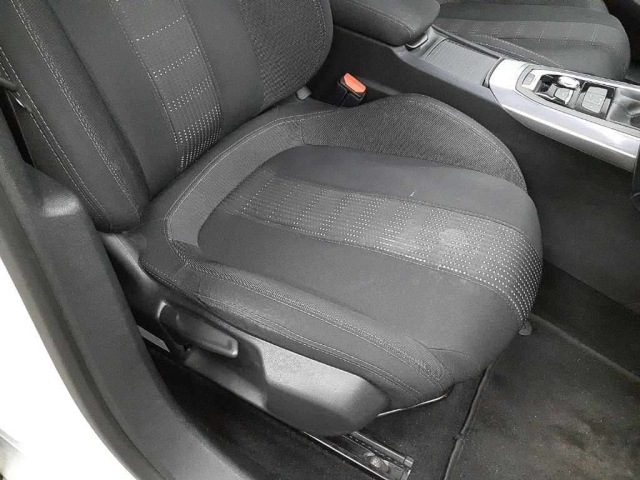 PEUGEOT 308 2016
