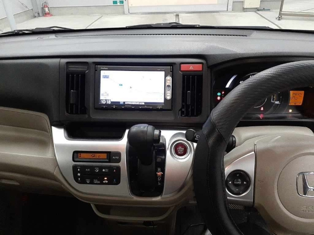 HONDA N WGN 2013