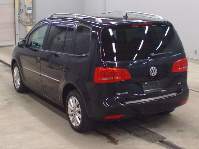 VOLKSWAGEN GOLF TOURAN 2011
