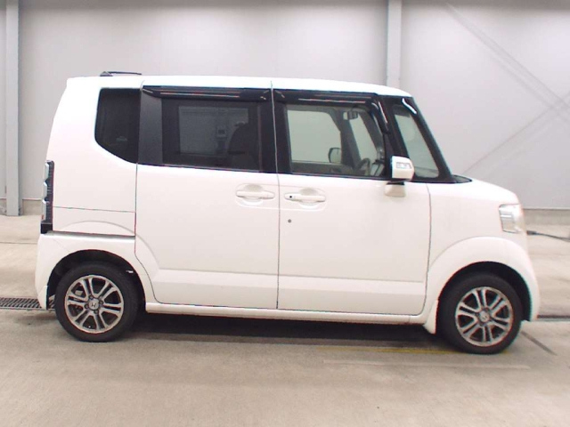 HONDA N BOX 2014