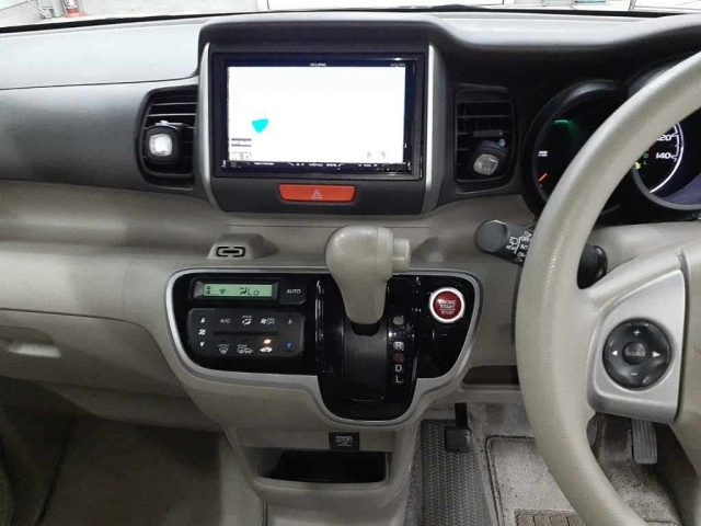 HONDA N BOX 2014