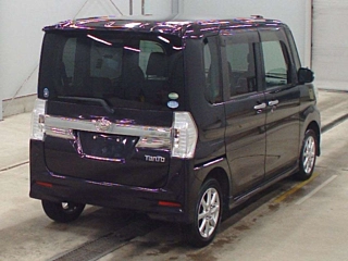 DAIHATSU TANTO 2015