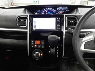 DAIHATSU TANTO 2015