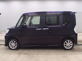 DAIHATSU TANTO 2015