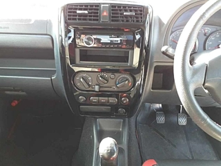 SUZUKI JIMNY 2012