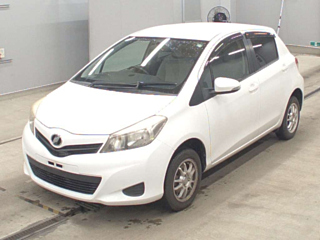 TOYOTA VITZ 2011