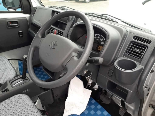 SUZUKI CARRY TRUCK 2025