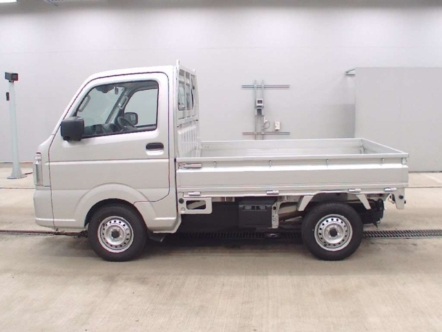SUZUKI CARRY TRUCK 2025