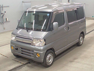 MITSUBISHI TOWNBOX 2011