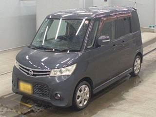 NISSAN ROOX 2010