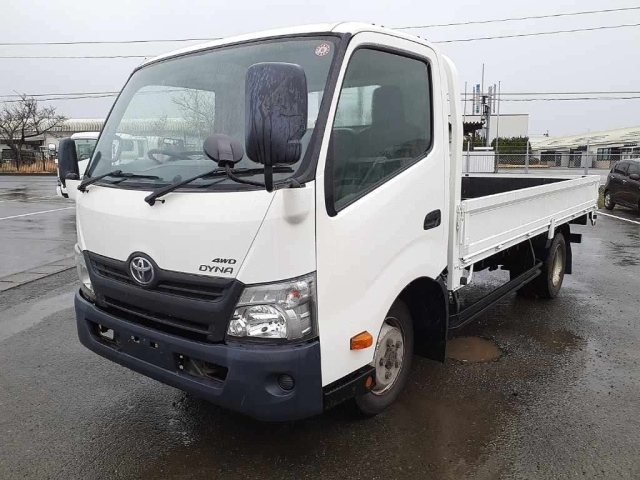 TOYOTA DYNA