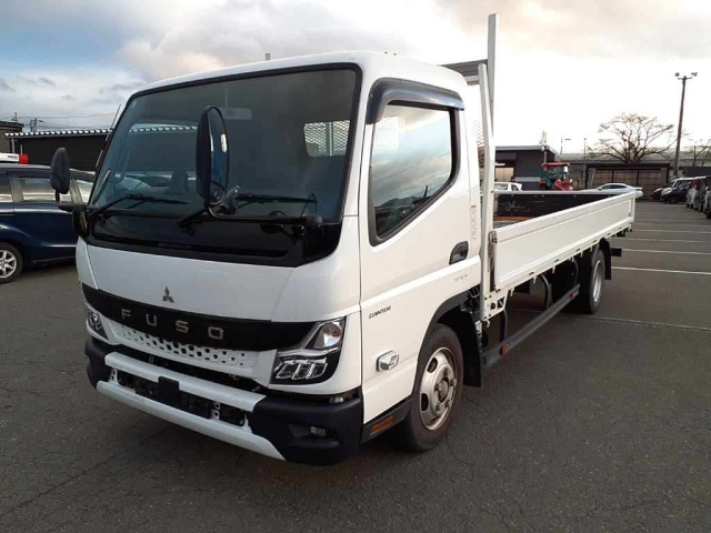 MITSUBISHI CANTER 2022
