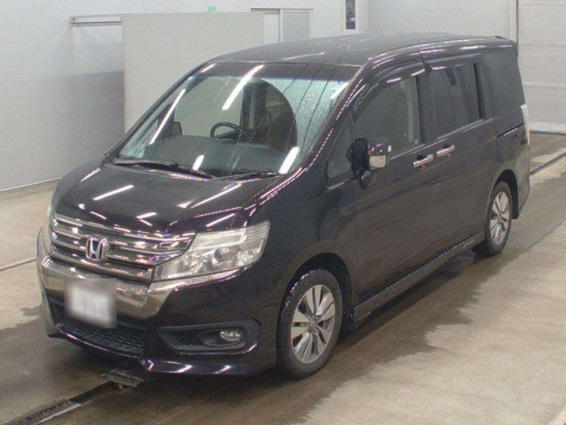 HONDA STEP WAGON 2013